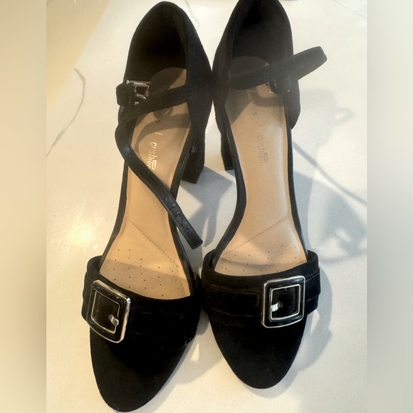 Clark’s Cushion Plus black heels 8 1/2 M. - Picture 5 of 5